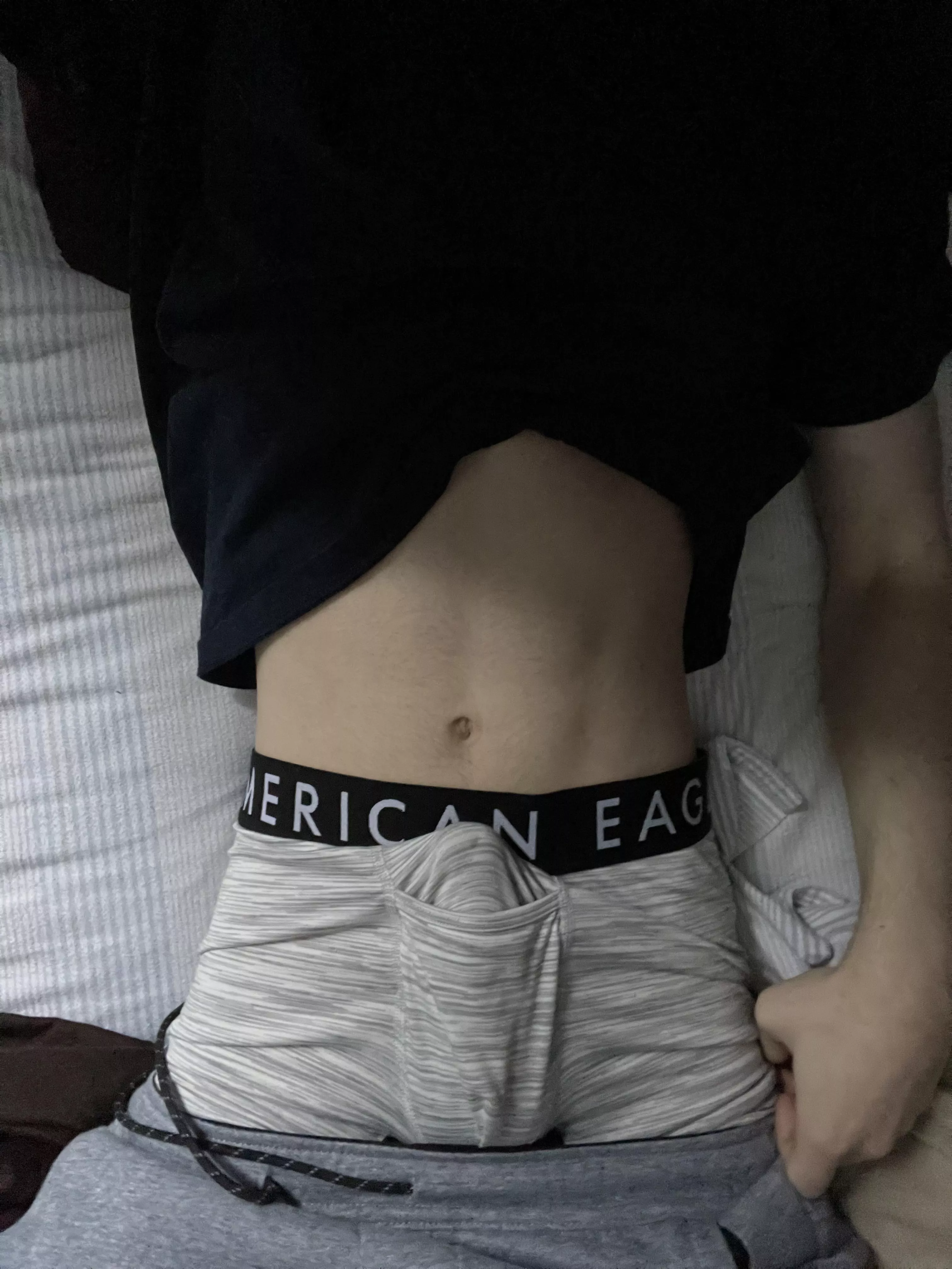 (18) First time posting, do I have a cute bulge?