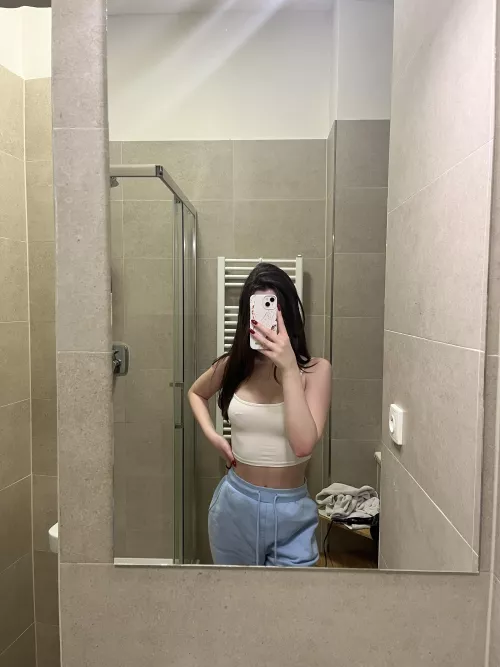 18 yo girls can be sexy too