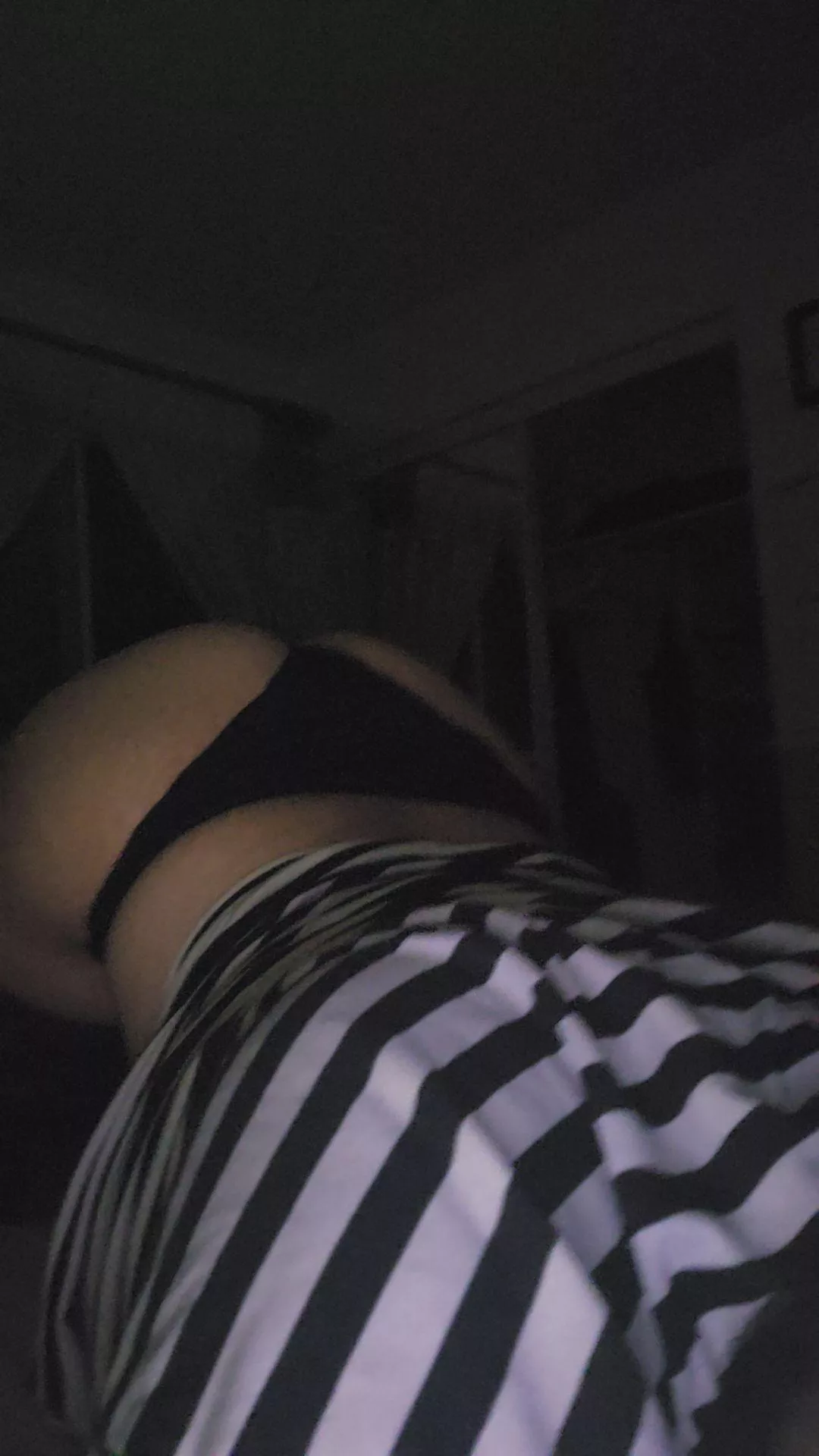 18m @gotboredalone big dicks hmu