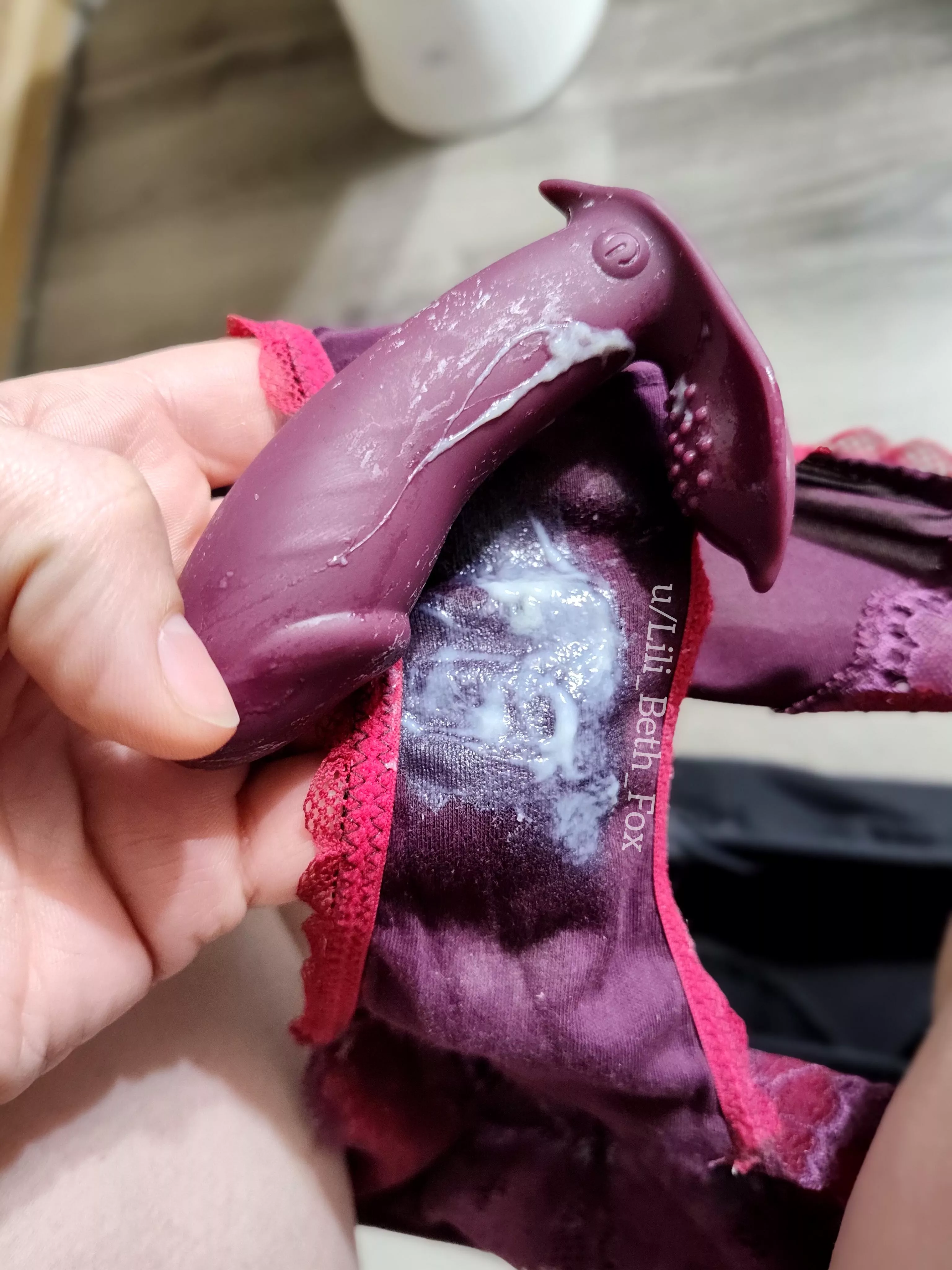 3 day wear, finishing out with an extra creamy play session!