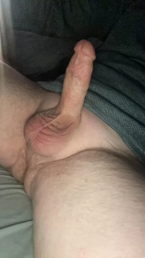 33 for chill jerk bros. into verbal and bros in nike socks. no face unless long term. always down for live. hmu.