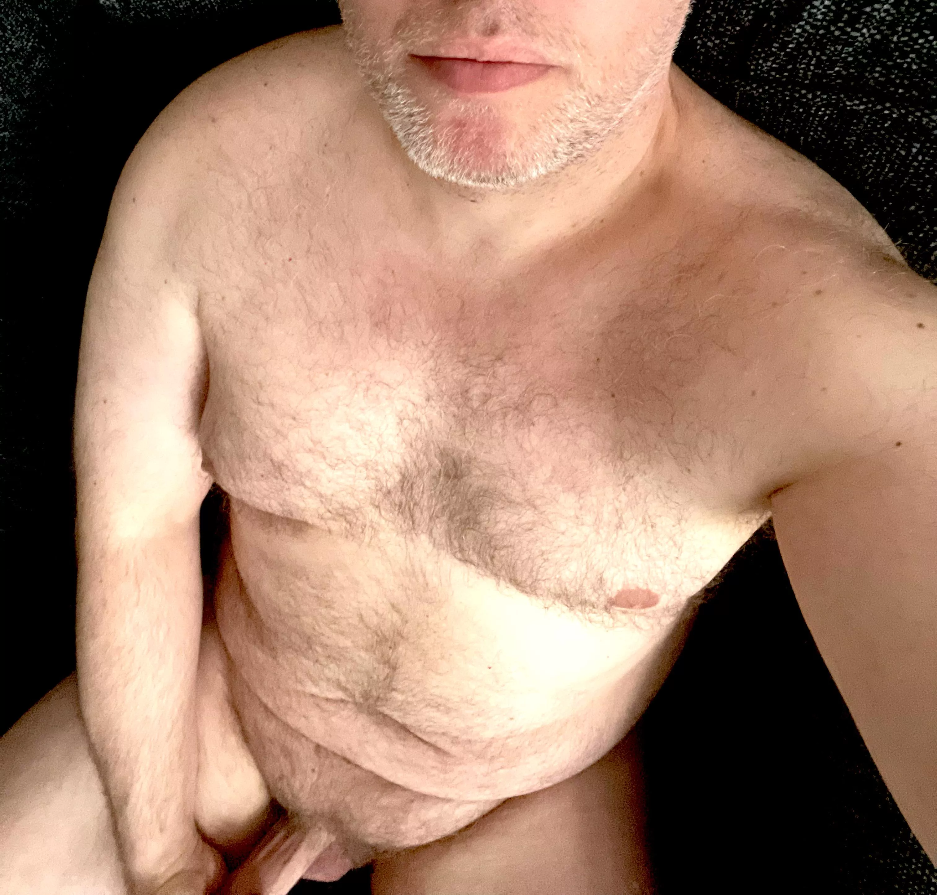 [43] Any ladies like a 🇬🇧 Dadbod?