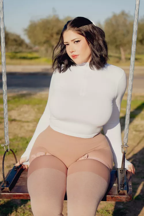 A completely SFW post for you to edge to