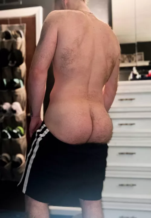 Am I getting dressed or undressed?😏