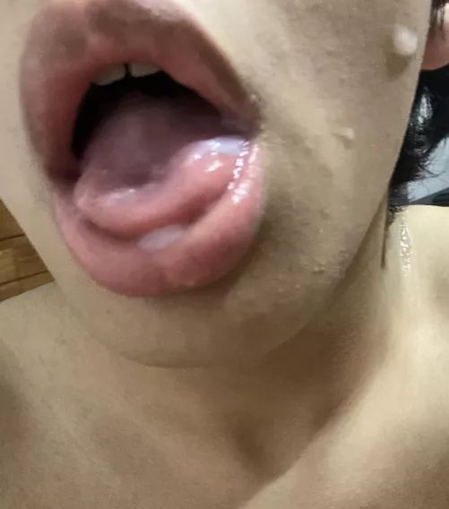 came on my own face :3 do u wish it was ur cum?