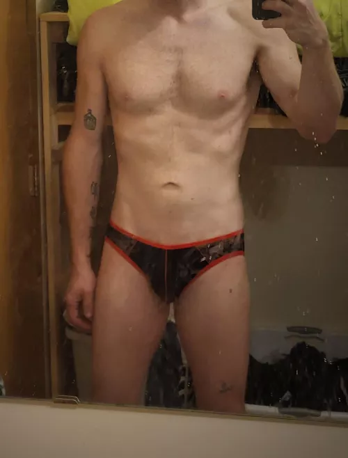 Come hang out link In bio