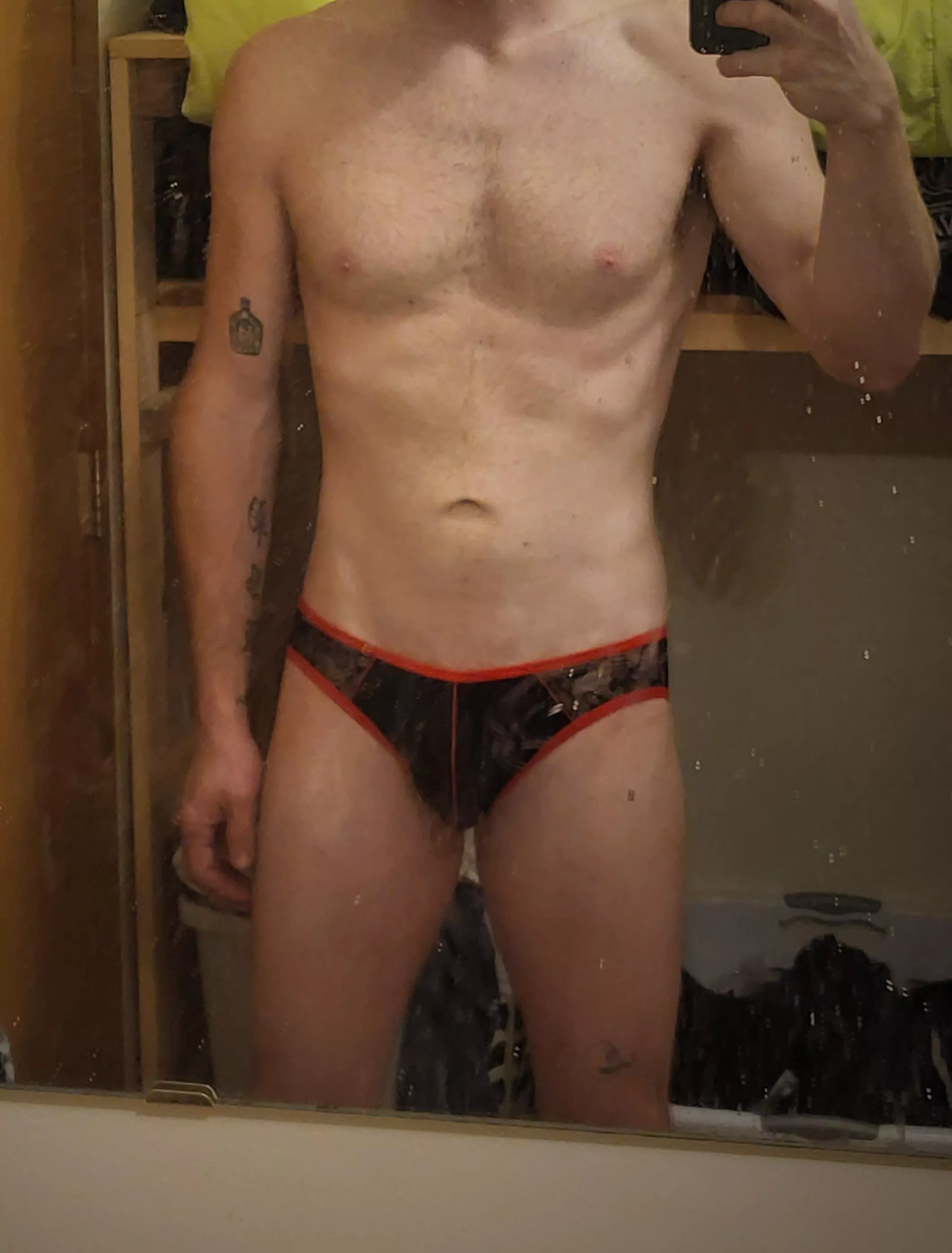 Come hang out link In bio