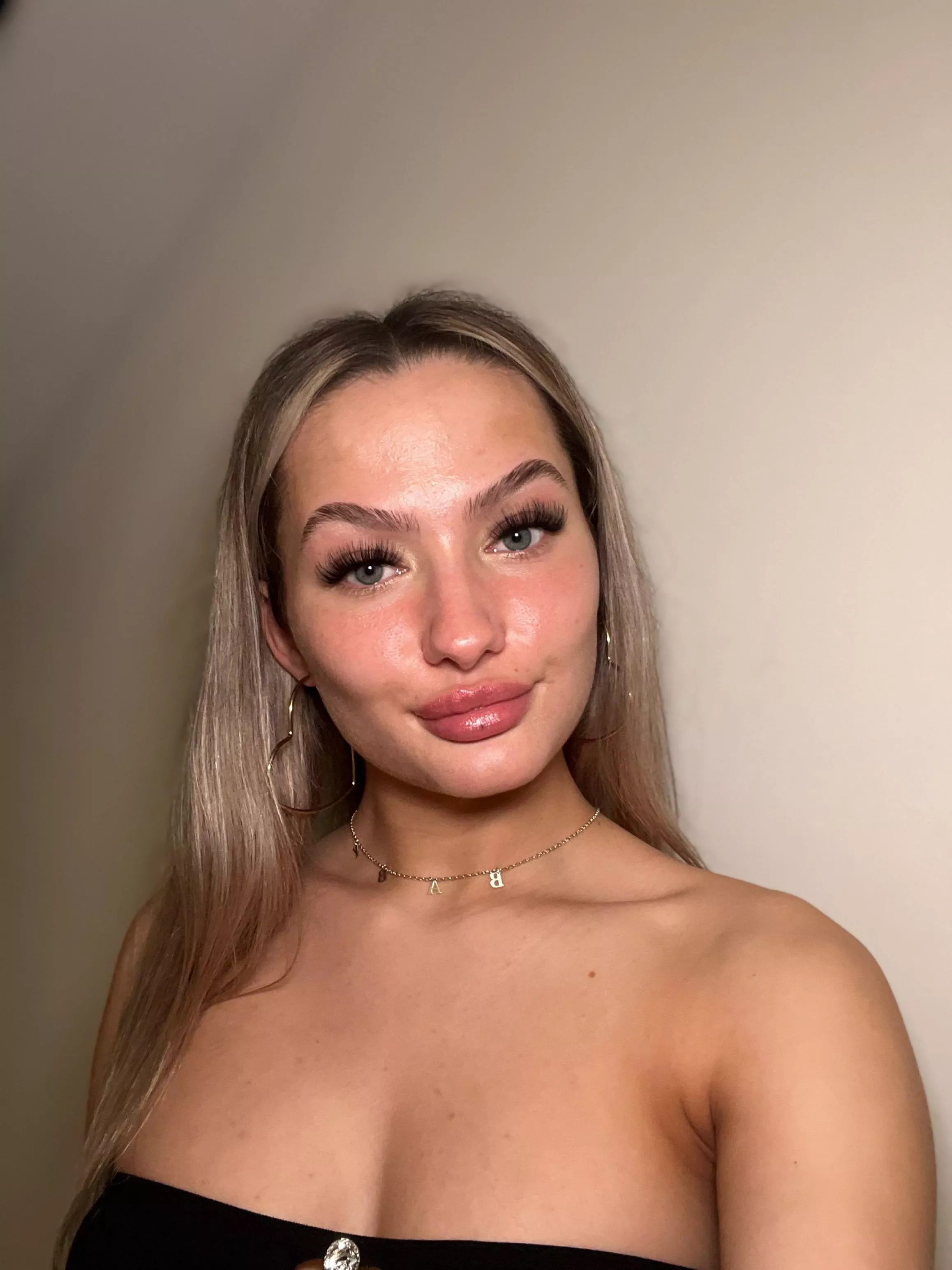 Do older guys think I'm cute