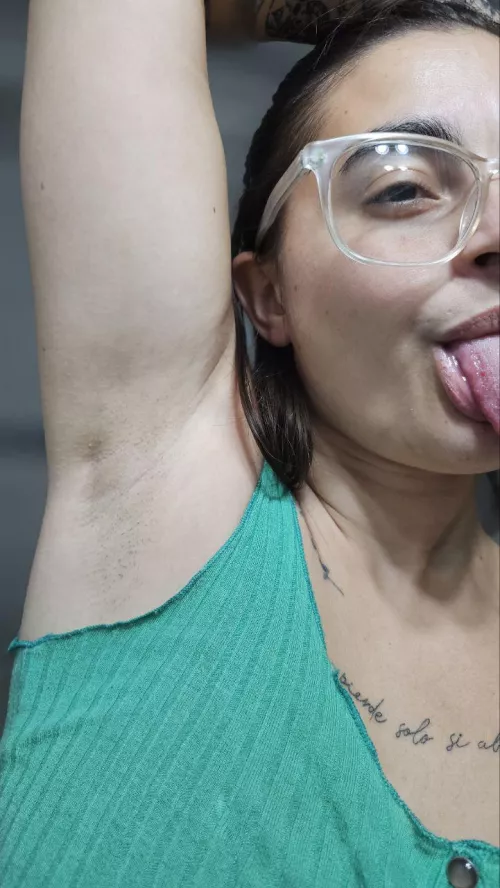 Do you prefer your armpits with short hairs or do you want them to grow longer?
