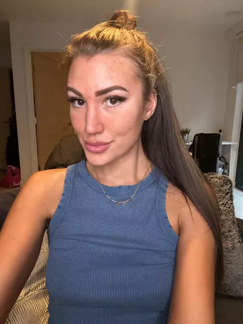 Does a crop top look good on me even if I am 6'6?