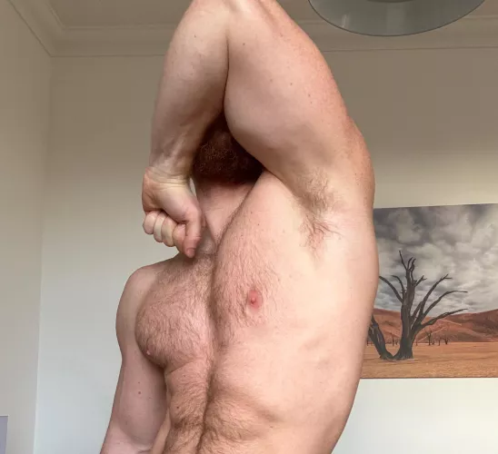 Don’t you just want to stick nose in amongst my hairy sweaty musky armpits!