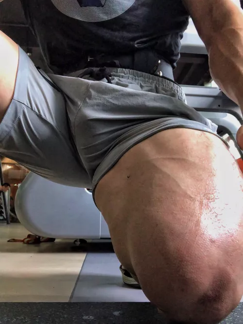 everytime i'm at the gym i have a bulge