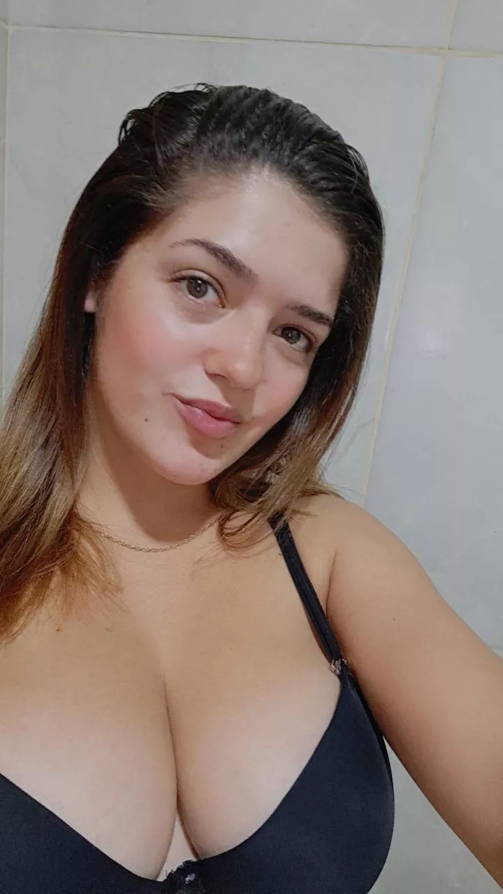 Friday 1-10, 23 years latin