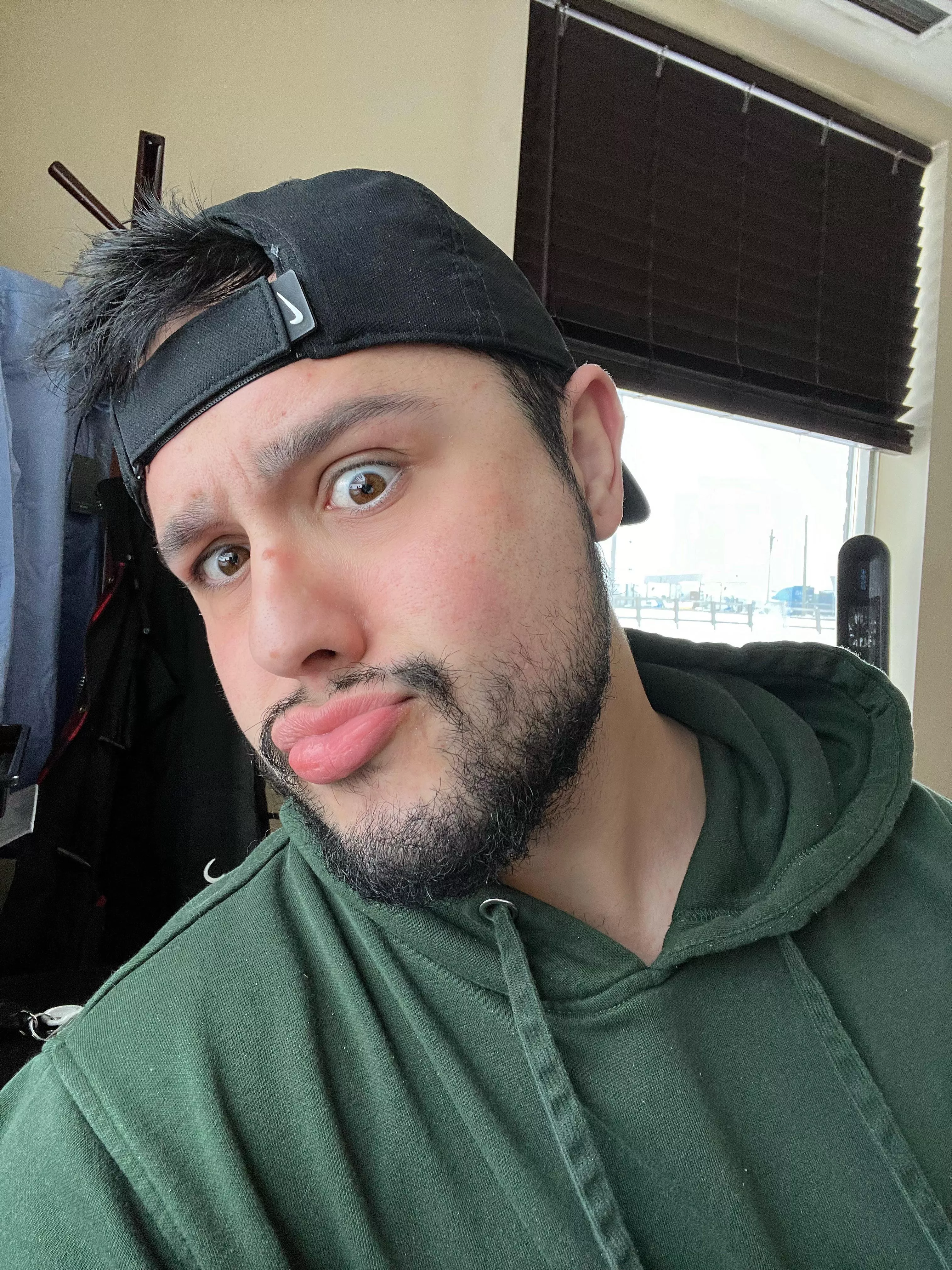 Happy Friday and happy long weekend to my canadians 🇨🇦