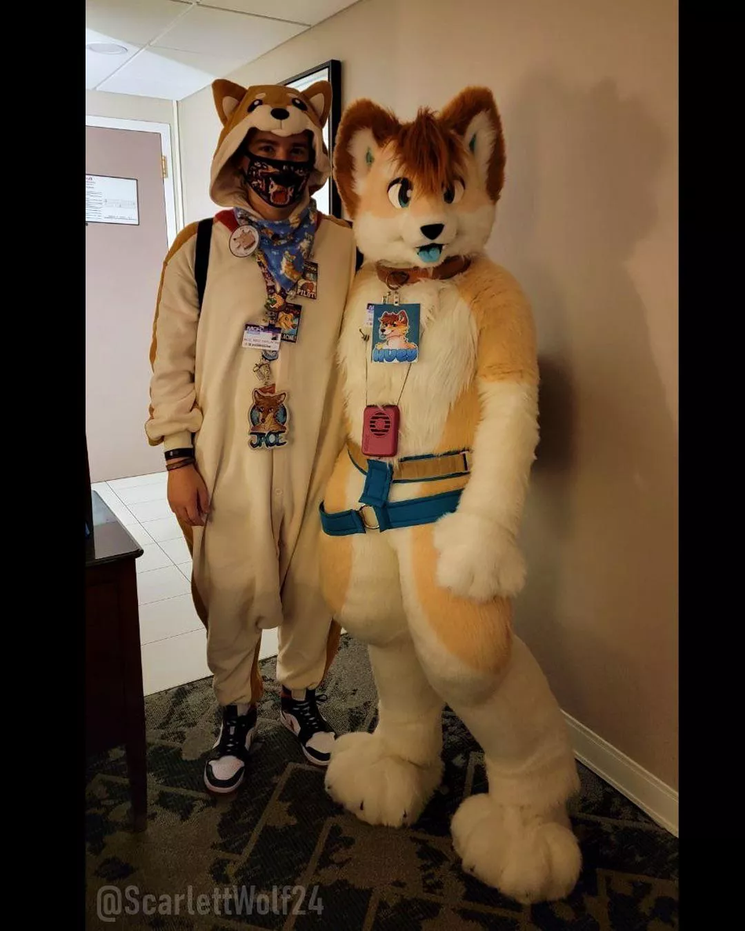 Happy Fursuit Friday!! 🐾 Today is also my 7th anniversary with my partner!💕