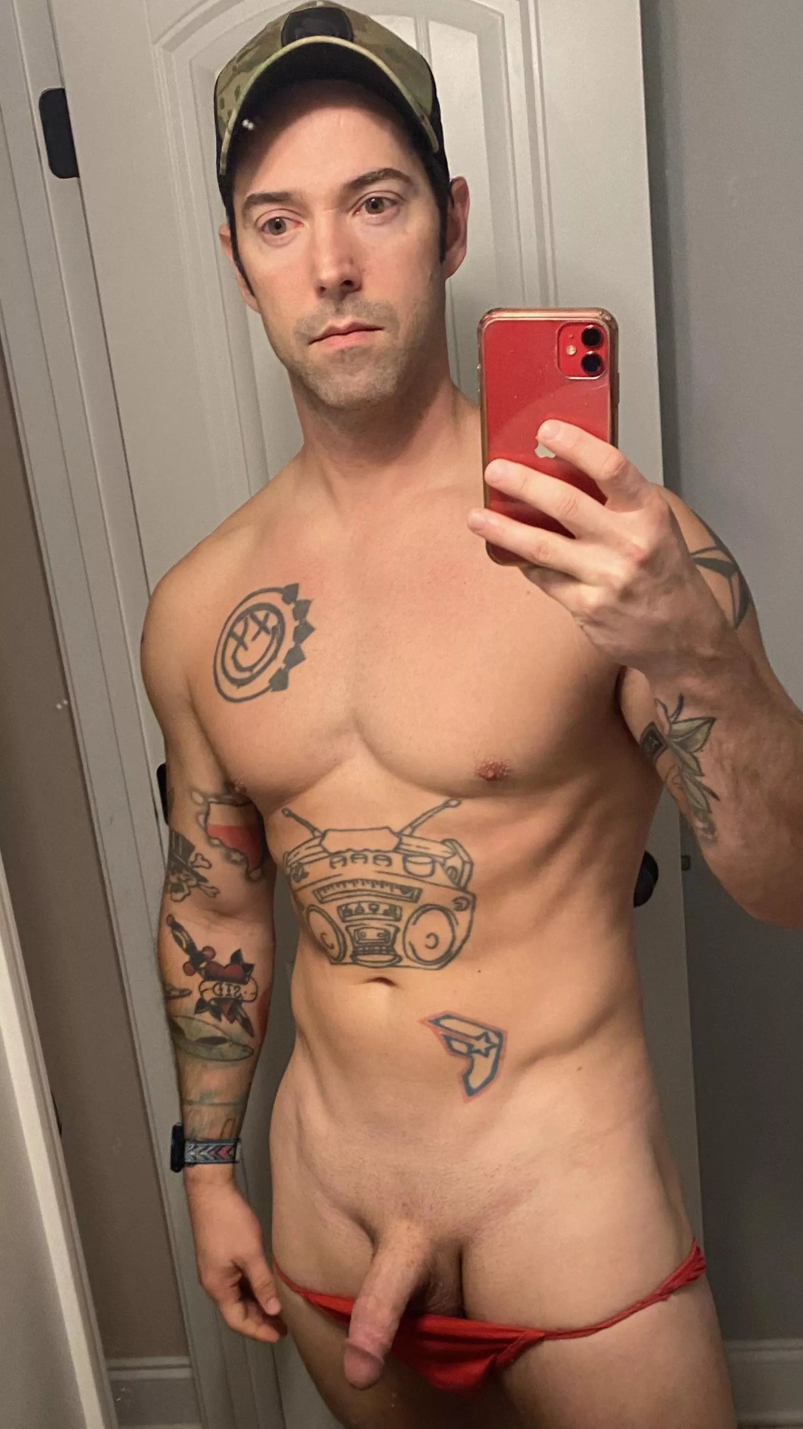 How’s this [38] y/o dad bod?