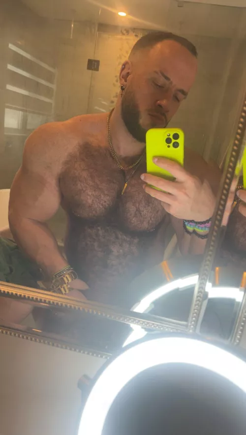 I am your fantasy, Bigger than Life (32){m}