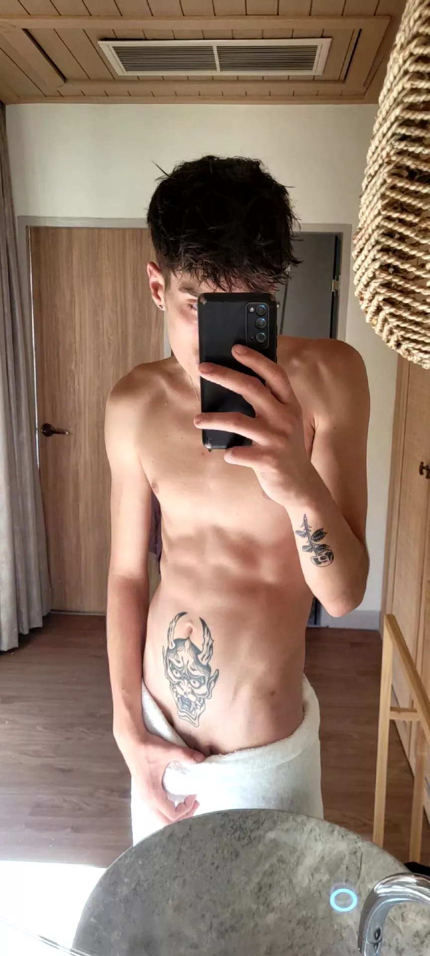 I get so hard watching myself in the mirror🤦‍♂️