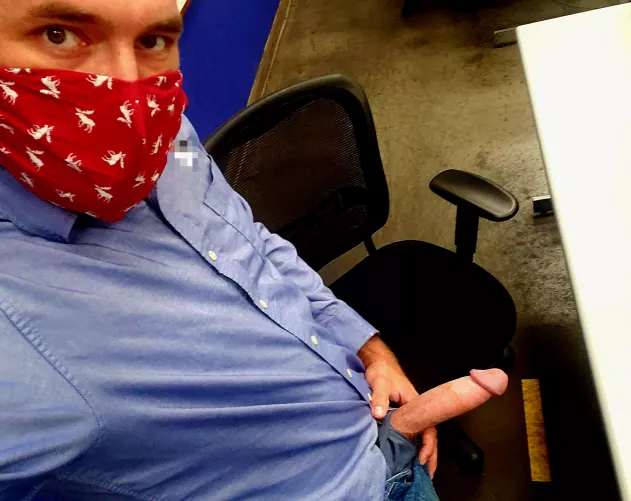 In need of an assistant!!