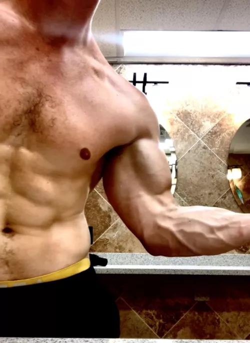 Insane pump. I need something to squeeze