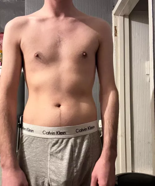 Is it ok do answer the door like this? 18 m uk