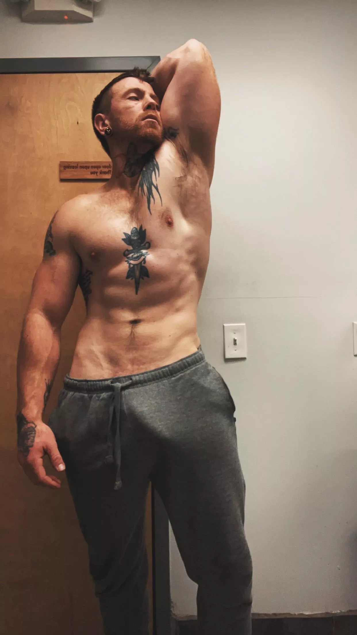 Just some light flexing. What ya think? 😎