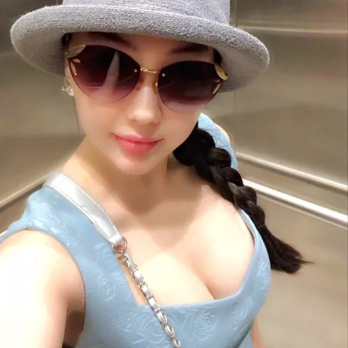 Let's keep it casual and enticing