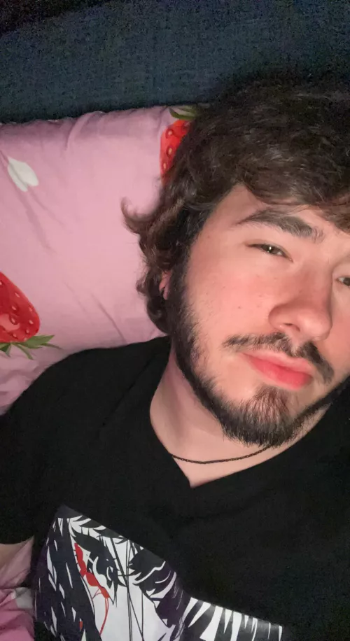 Looking a bit crusty tonight, but anyone want to do some gaming before bed?