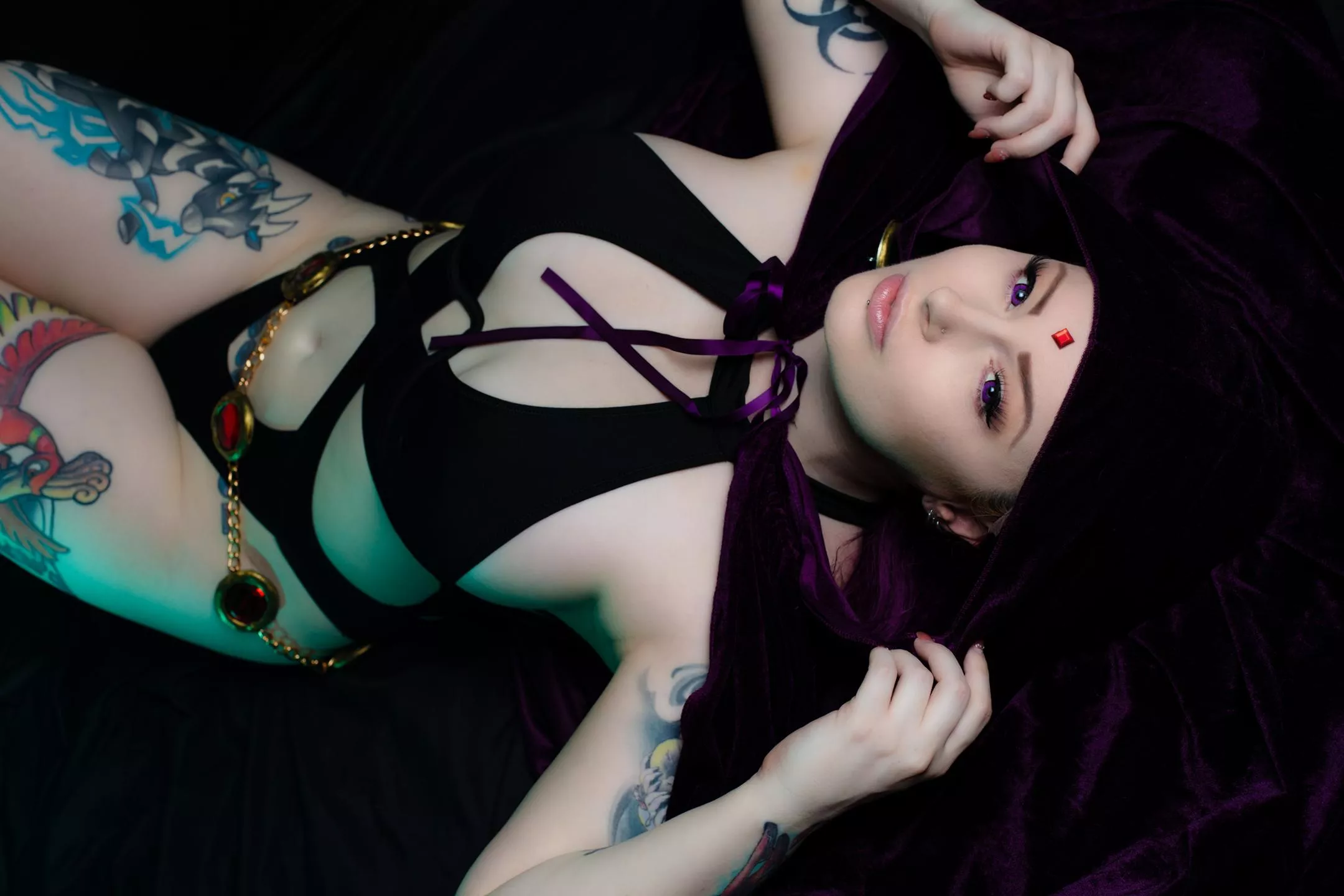 Raven [Teen Titans] (Jessica Luna Cosplay)