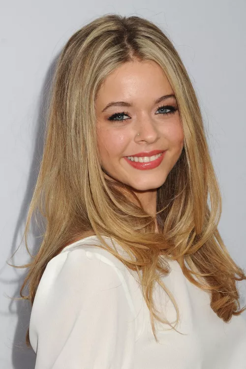 Sasha Pieterse 