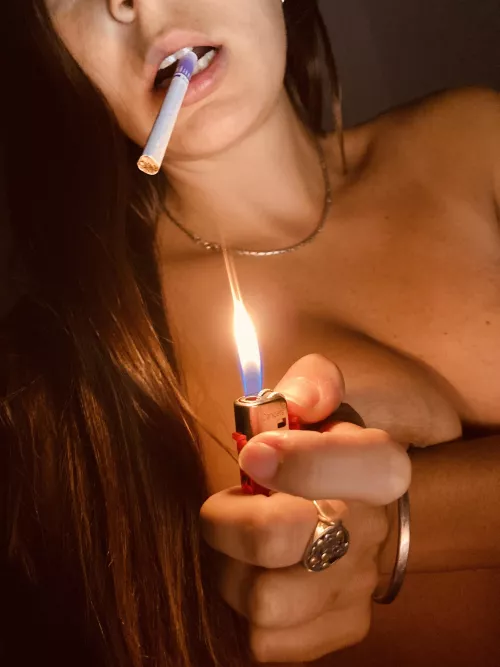 Sending good nights 🖤