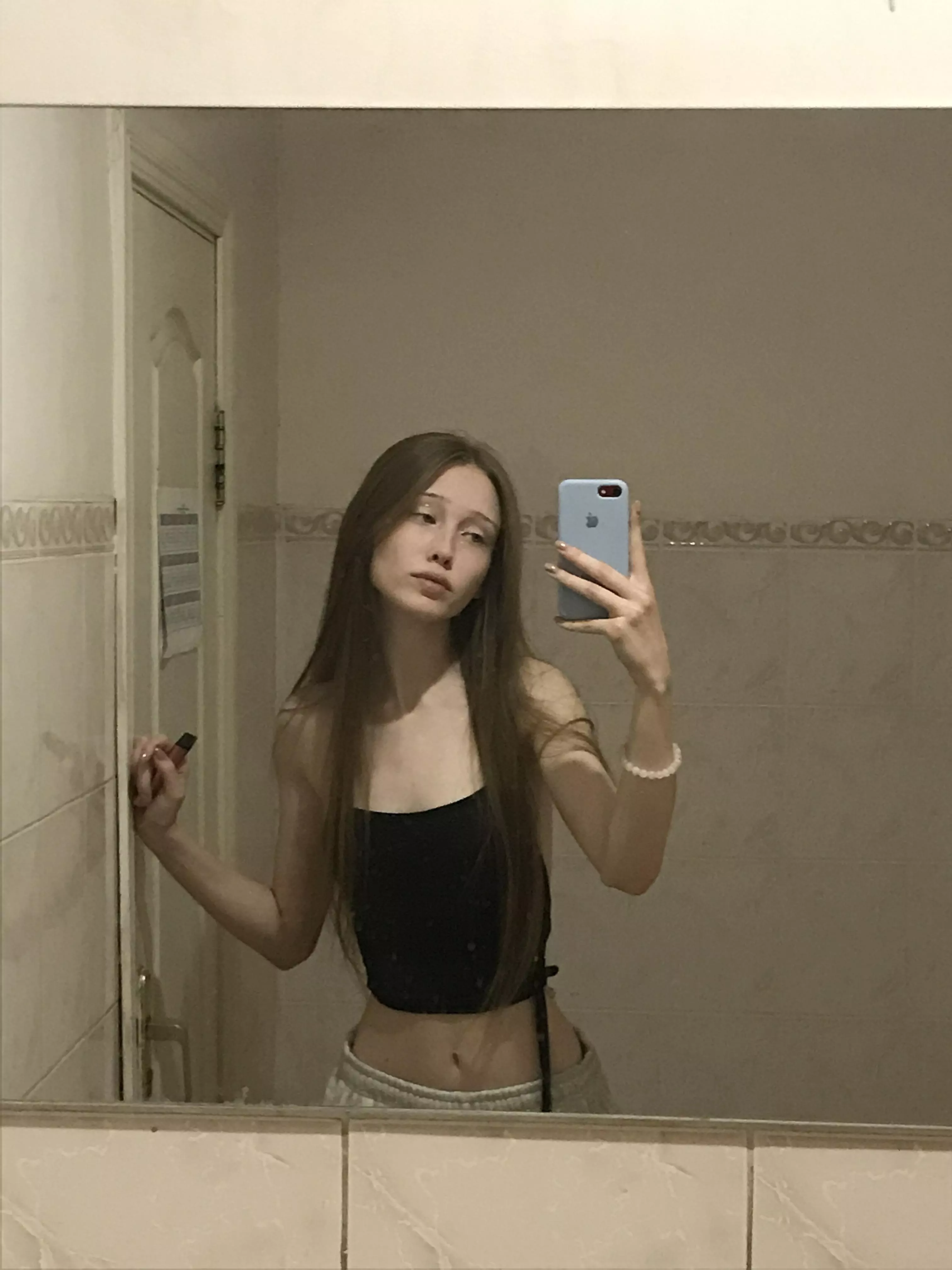 Thinking about going back to long hair)))