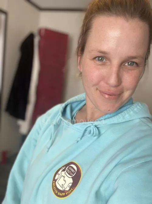 This Milfie hopes you’re having a great day so far