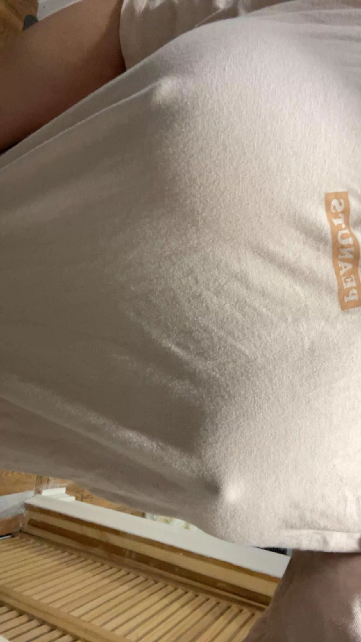 Wana see what's under? F24 asian