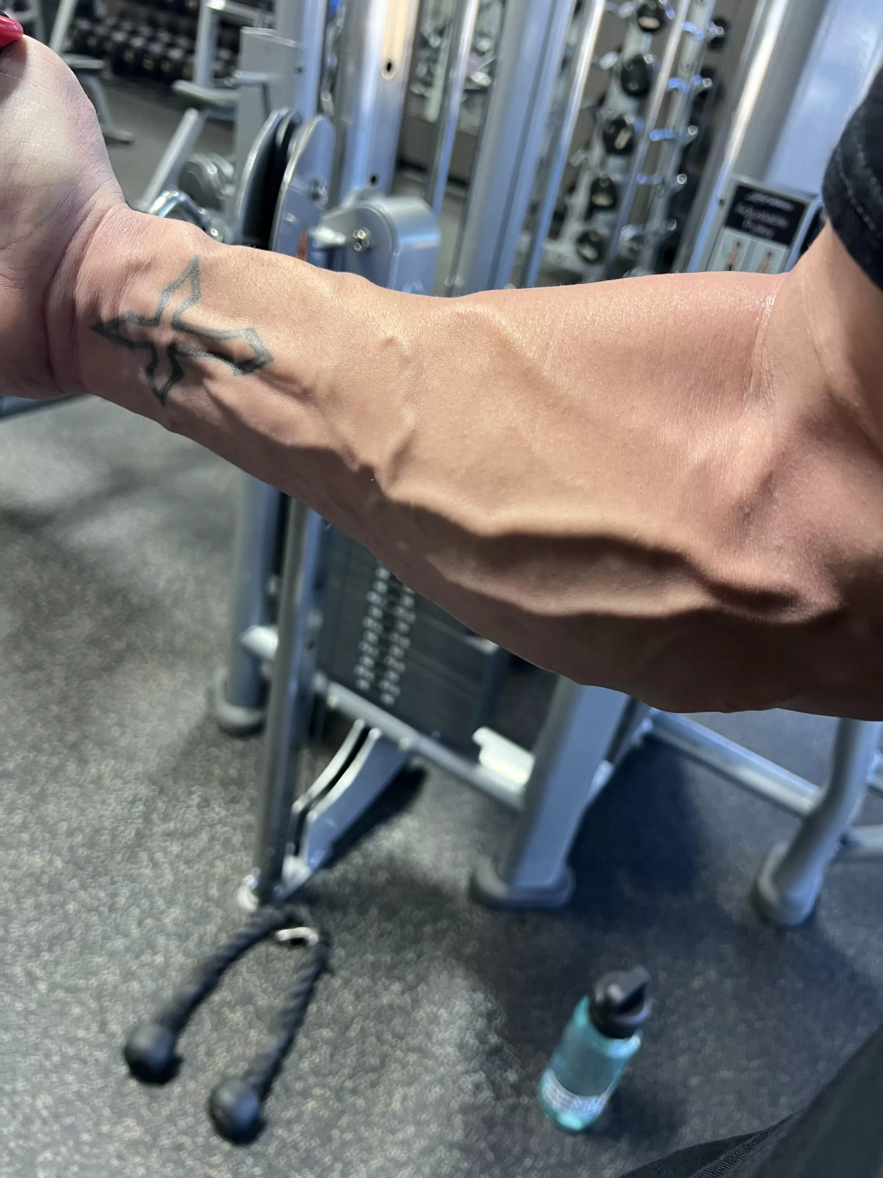 Warming up and realizing it’s going to be a sick pump today.