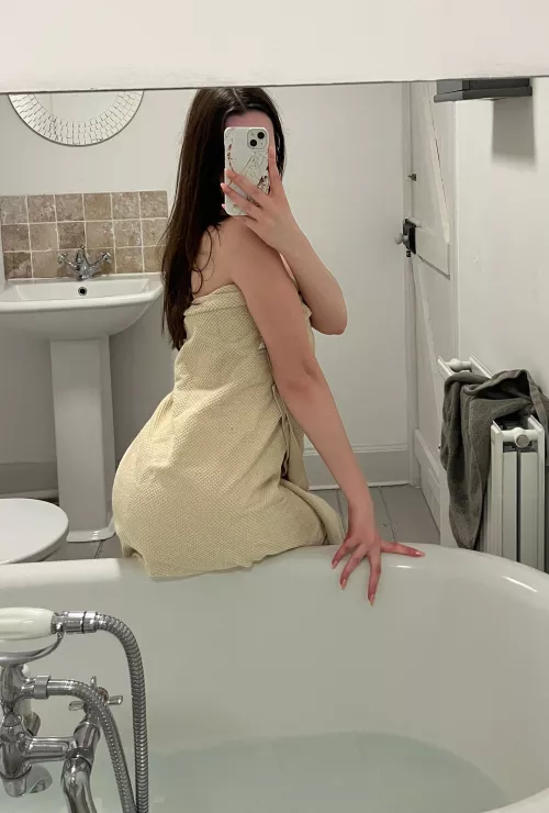 would ya take a bath w me