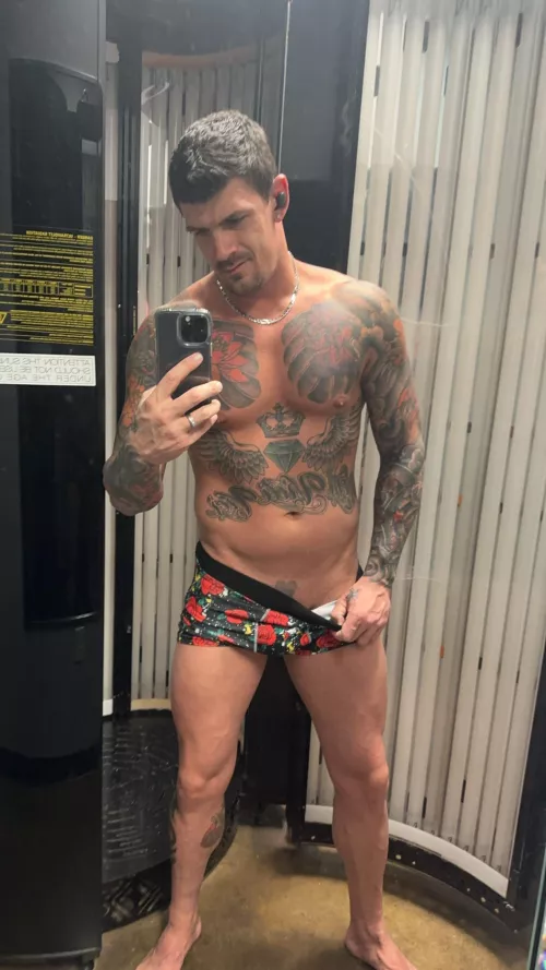 [32] 😏 could I bend you over?