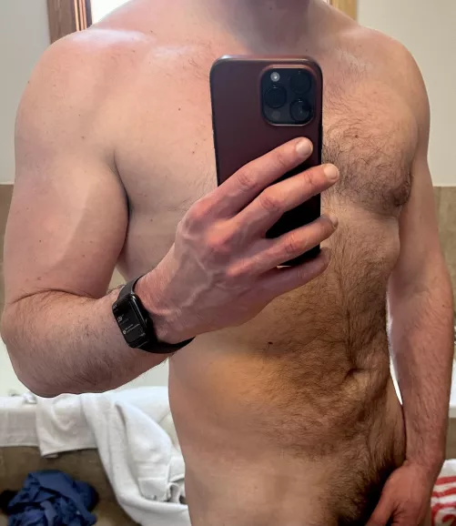 [40] Would you hang out with this dad next door?