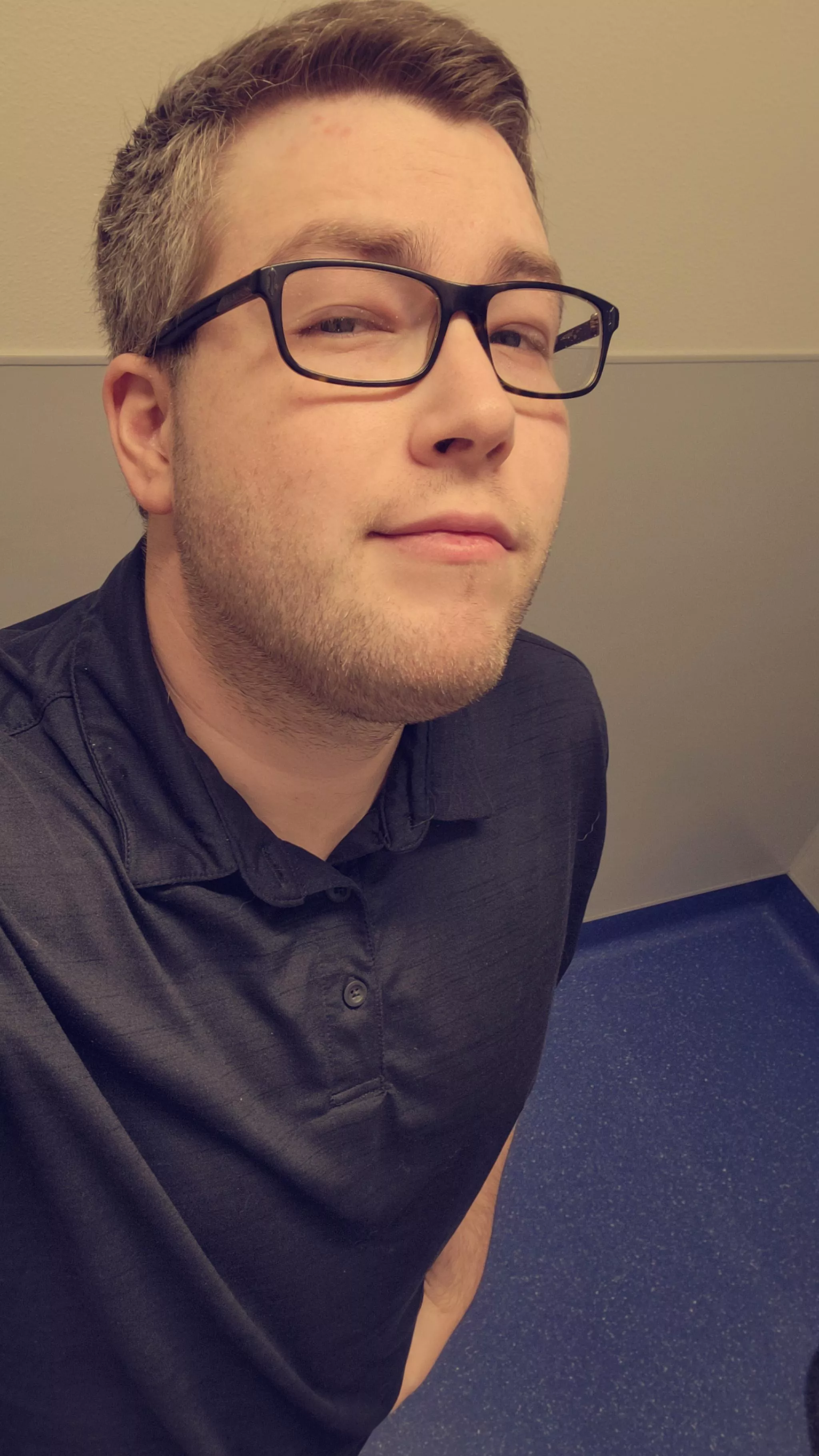 A little Friday night work selfie... If anyone wants to drop in my DMs and cure my boredom that would be great π A little Friday night work selfie... If anyone wants to drop in my DMs and cure my boredom that would be great π