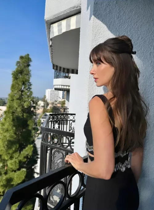 Alison Brie (Feb 2024)