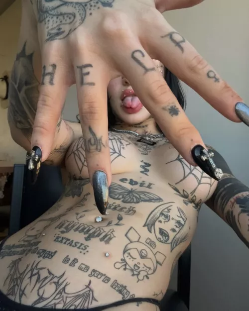 Are you into emo girls