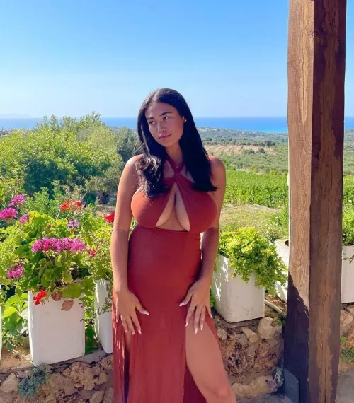 Boobs too big or dress too small?