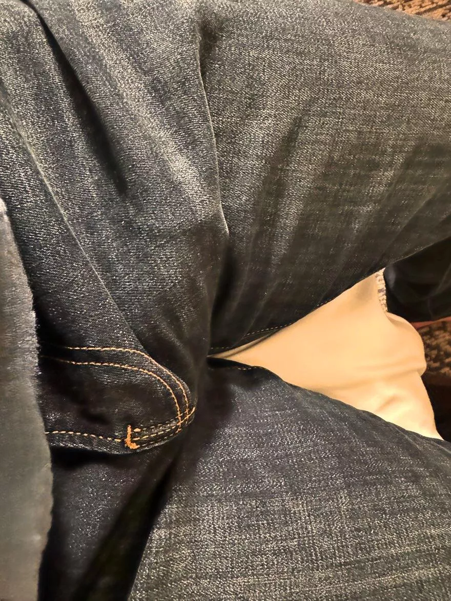 Can you find my head? Can you rub it for me?