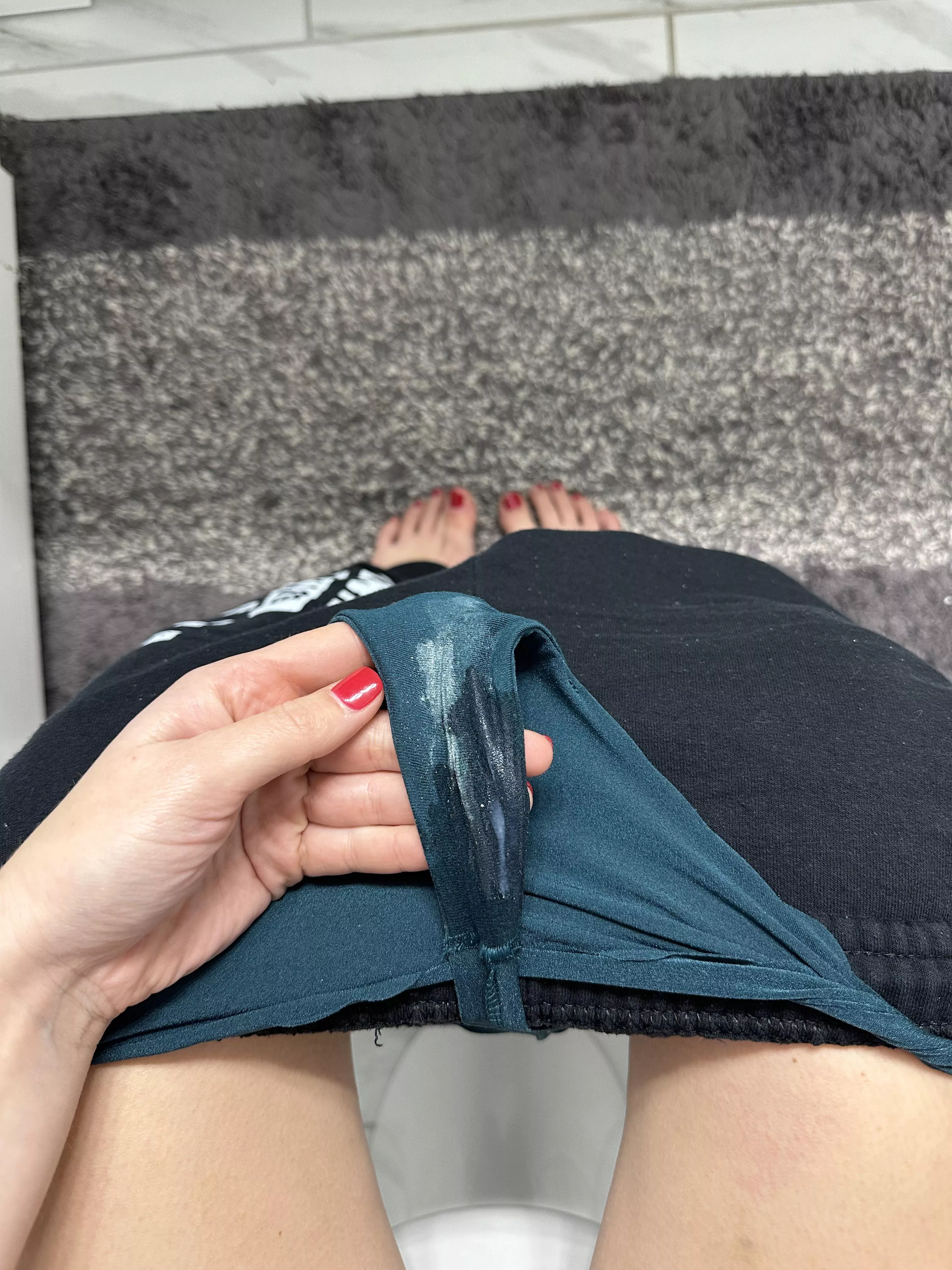 Cleanup on isle between my legs😜