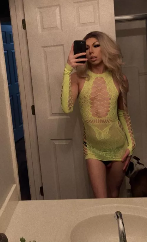 Come and keep me warm pls 😘