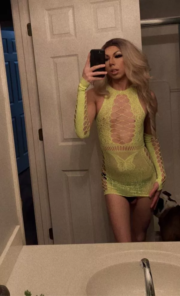 Come and keep me warm pls 😘