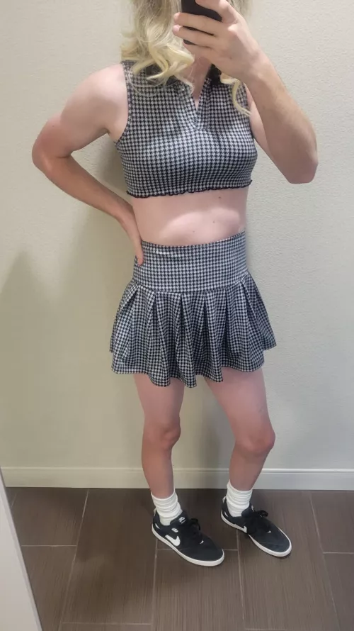 Cute outfit in my hotel 💕