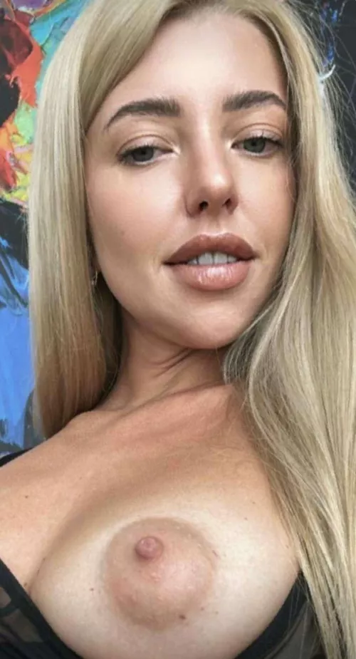 Do men on Reddit like my breasts