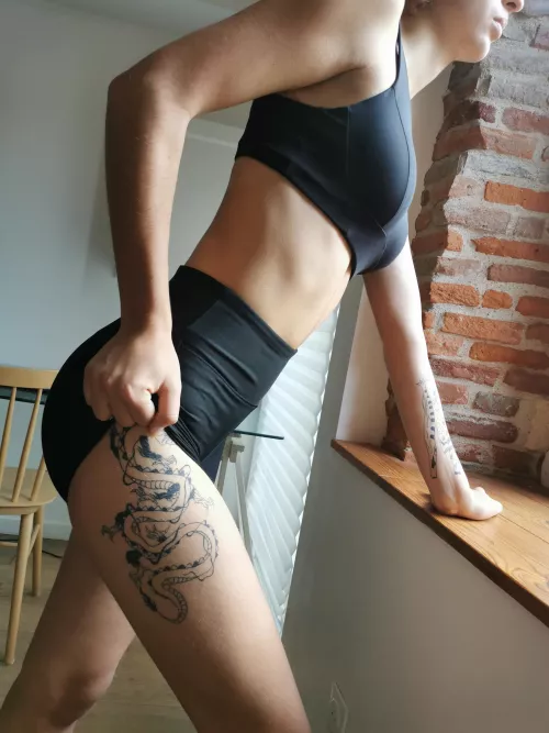 Except my breast, I have the same body than my brother ^^