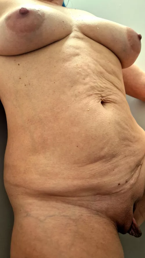 Explore my milf body, it's so ready even if I'm 45